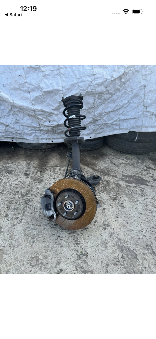 Hyundai Tucson 2021-2024 Passenger Side Hub and Shock